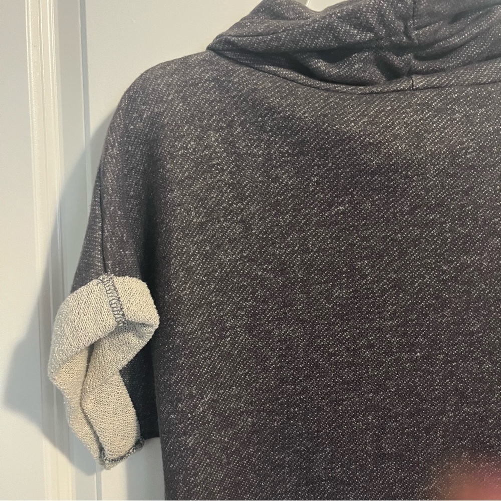 Derek Heart, Gray Short Sleeve sweat shirt with Pink Drawstrings and cowl neck. - Picture 4 of 9
